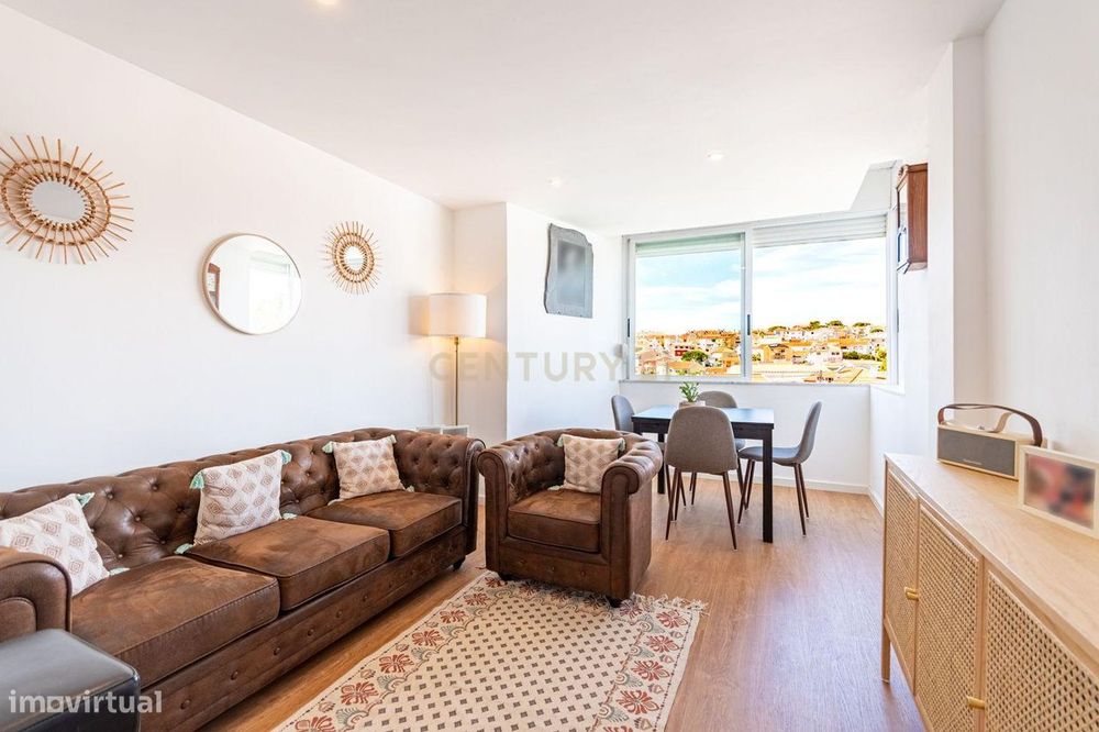 Apartamento T1 | 3 frentes | Remodelado