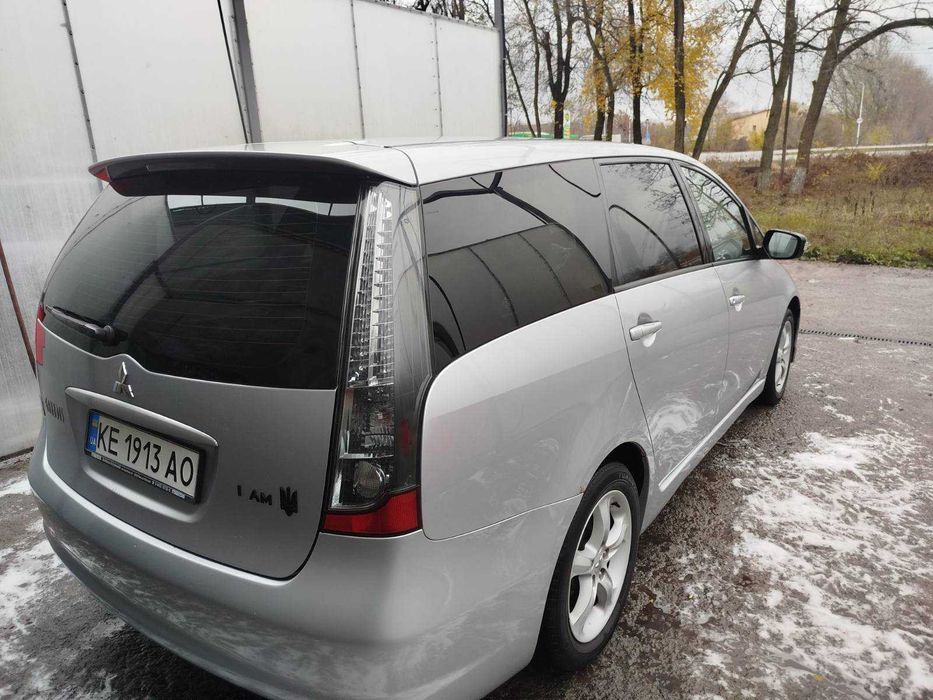Продам авто Мітсубісі Грандіс