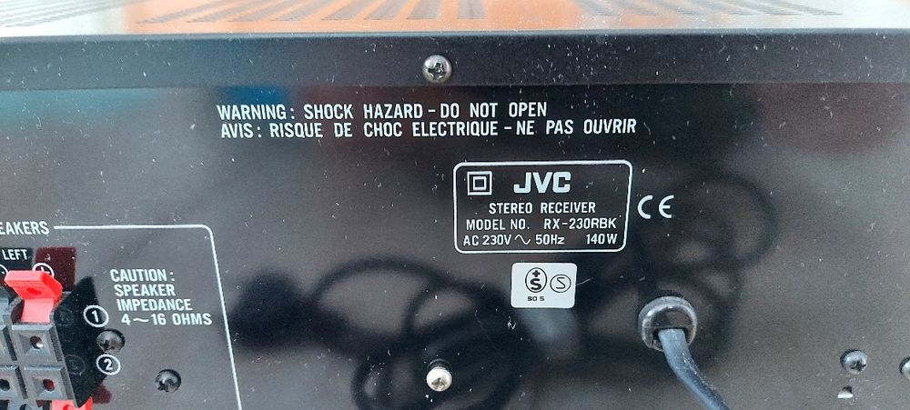 Zestaw stereo RX-230RBK +CD JVC XL-F154