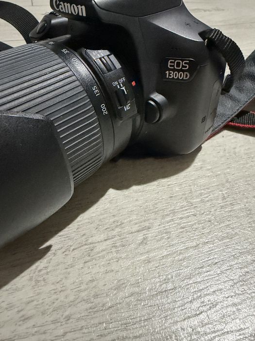 Canon EOS  1300D