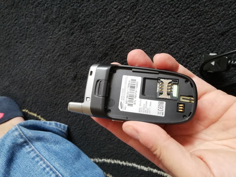 Telemovel Samsung SGH-ZV10