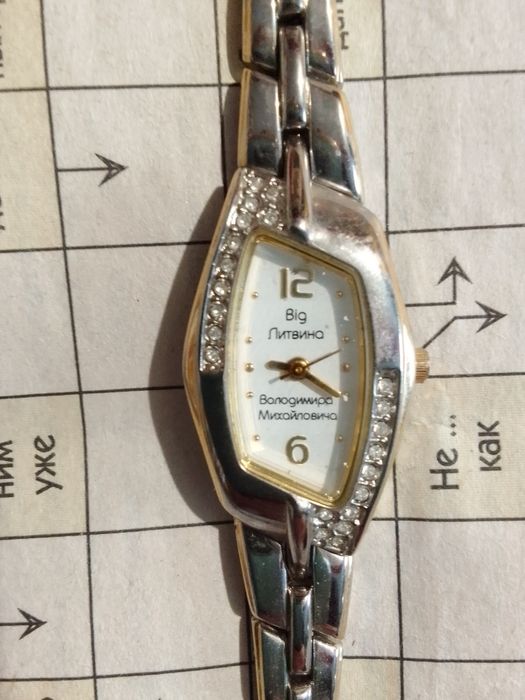 Жіночий годинник Omax від Литвина В.М..за 500грн.