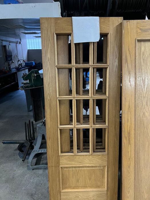 Vendo portas novas em Carvalho, com várias medidas, sem aduelas