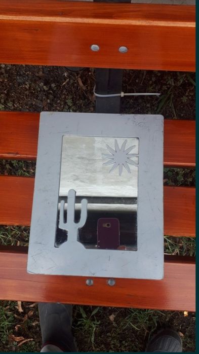 Skrzyneczke na klucze z lustrem