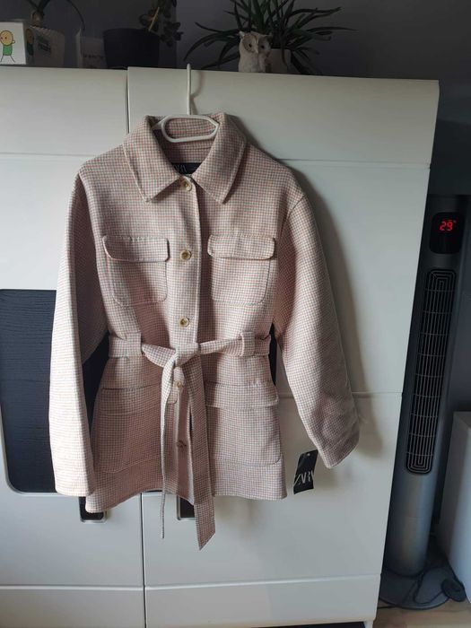 Nowy płaszczyk koszulowy Zara wiosna jesień różowy w kratkę z paskiem