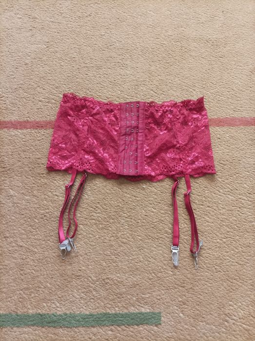 кружевной пояс для чулок темно-розового цвета Avidlove размер S