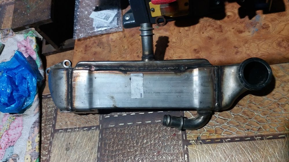 теплообменник,радиатор системы EGR Mercedes.