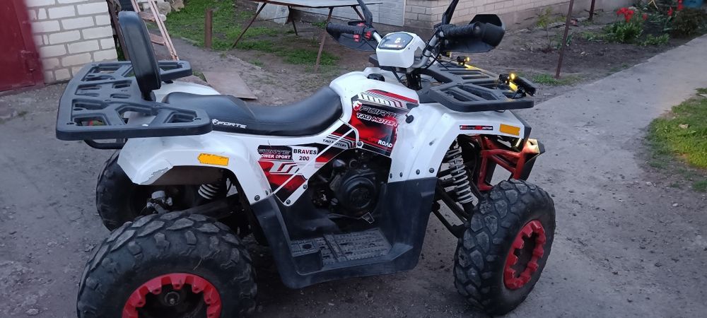 Продам квадроцикл Forte Braves 200