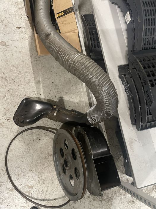 Oryg Odkurzacz wyciąg kurzu koło Claas Mega Medion Lexion 440/460/580