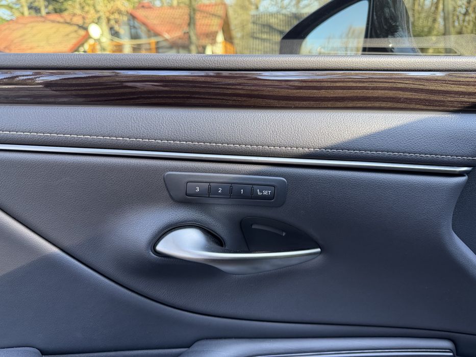 Lexus es 350, офіційна, сервісна історія, багато додаткових вкладень