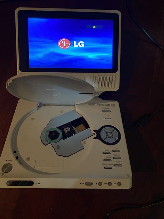 Dvd/cd player portatil
