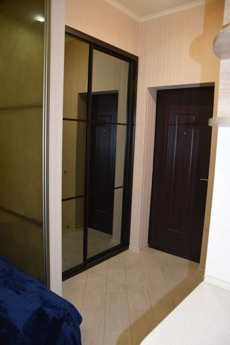 Отопление своё! Центр м.Научная. Посуточно квартира. Рядом госпиталь.