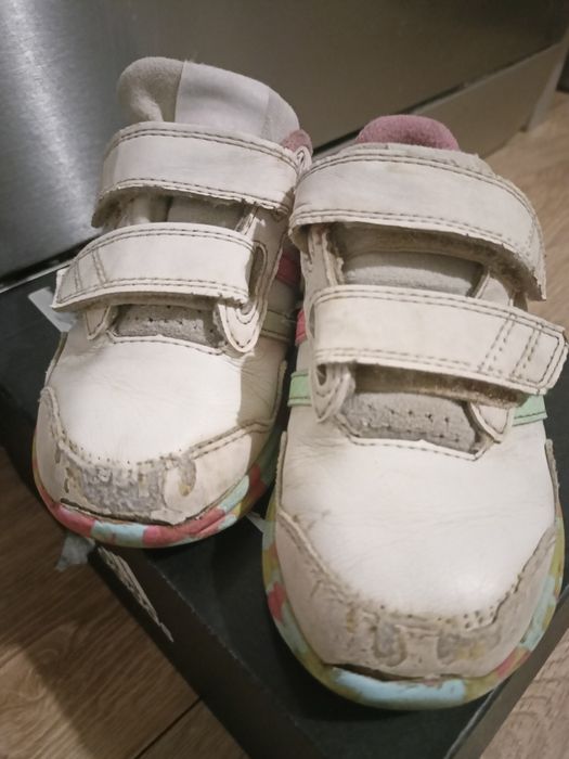 Buty adidas rozm. 24