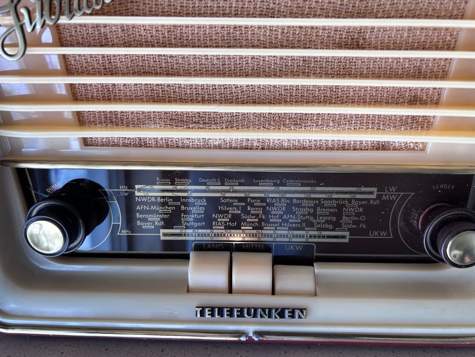 Rádio antigo ótimo som com FM