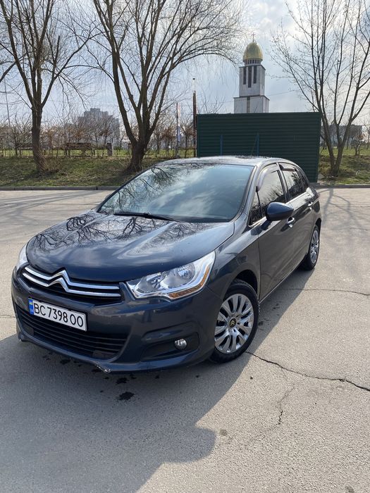 Citroen C4 2011 року
