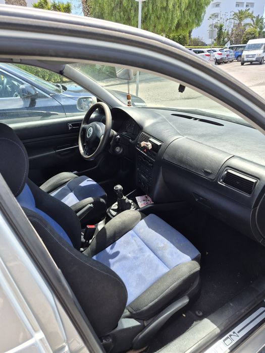 Golf 1.6 ano 2000