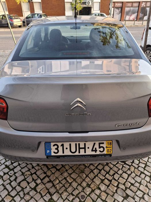 Citroen C-Elysée (Sempre assistido na marca,livro de revisões)