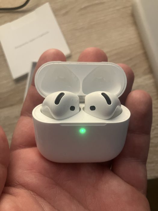 Airpods 4 com Cancelamento de Ruido