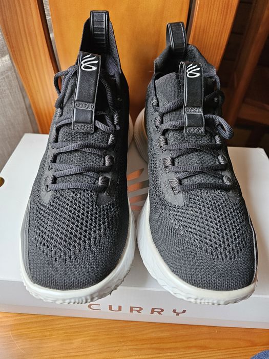 Under Armour Curry 8