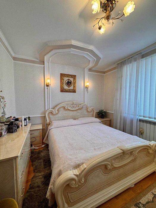 Продається 3 кімнатна Квартира з ремонтом