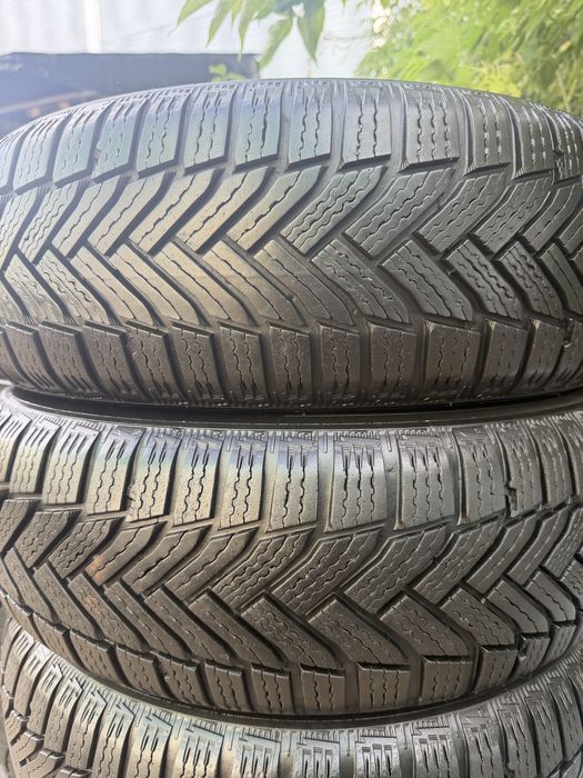 Зима 4 шт 185/65/15 Michelin Alpin 6 .