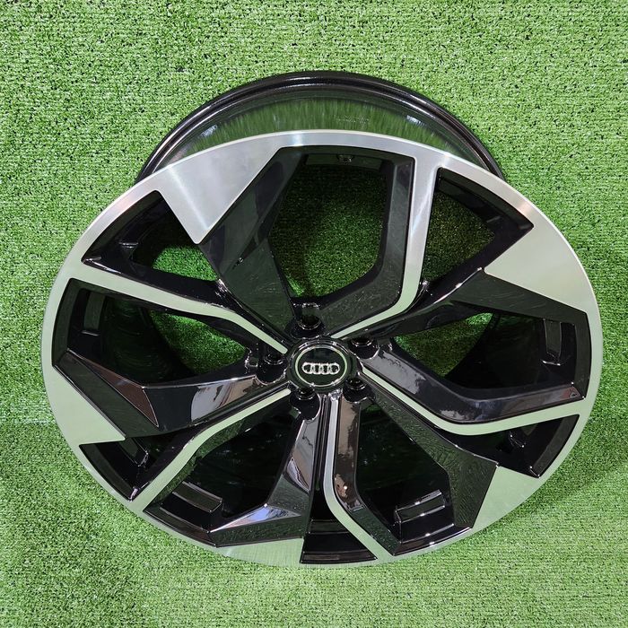 Диски Audi R22x9.5 5-112 CB66,5  Q7 Q8 DA45