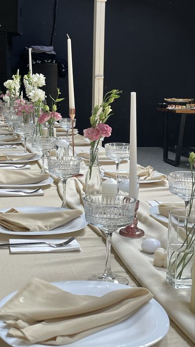 Прокат столового декору скатертини ранери серветки