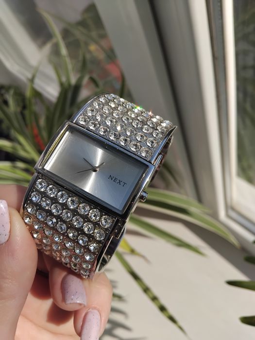 Годинник  NEXT Англія