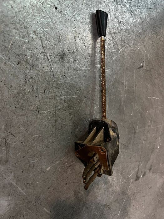 MANETE PISCAS / LIMPA VIDROS RENAULT 4L