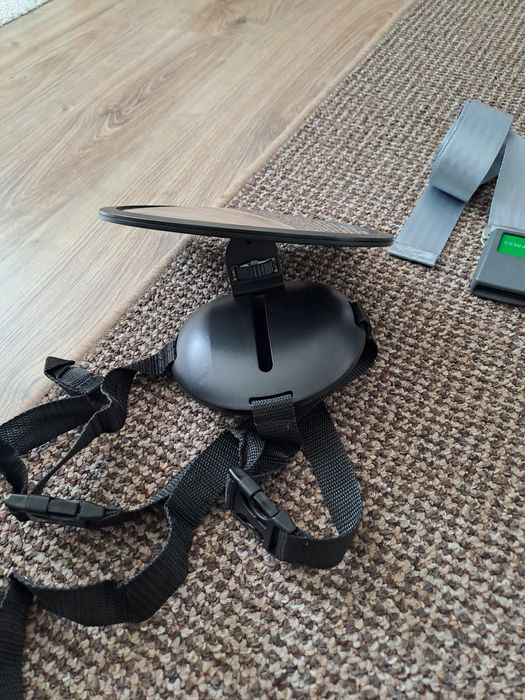 Britax Römer max-way plus 9-25kg tyłem do kierunku jazdy.