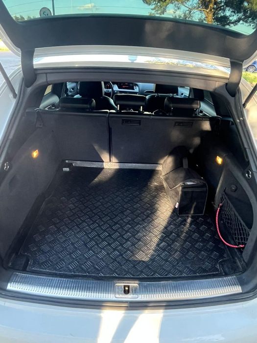 Audi A4 b8  2.0 Tdi Quattro 2011r S-line