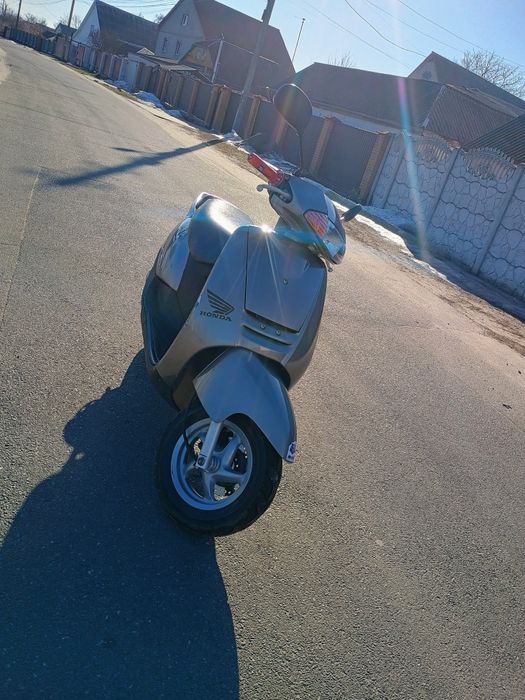 Продам hondy lead в гарному стані