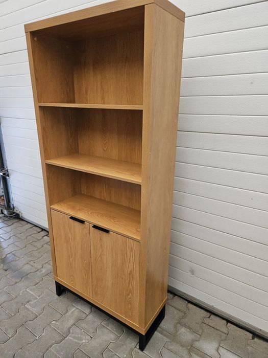 Jasna szafa kolor dąb regał metalowa rama