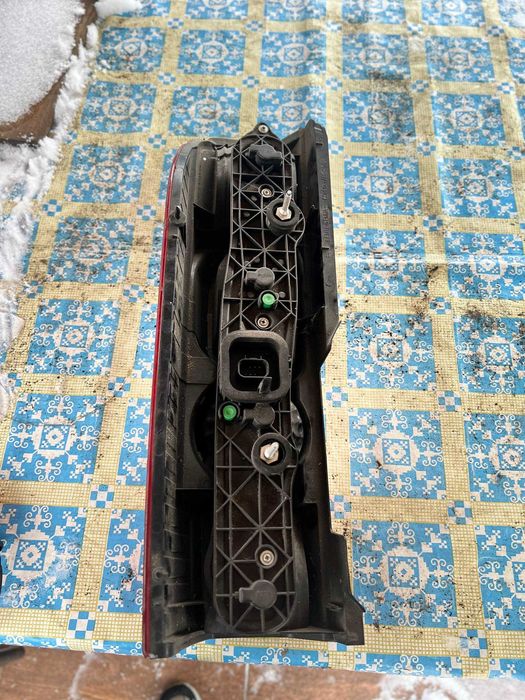 Задній ліхтар на автомобіль