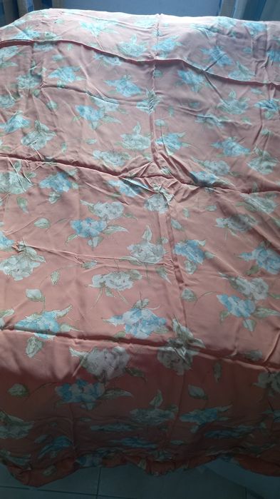 Vendo tecidos avulsos para desocupação de casa, entrego em mãos.