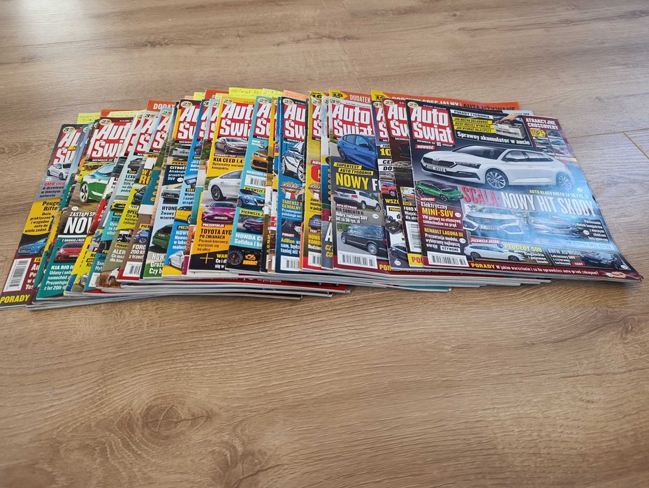 gazety motoryzacyjne Auto Świat 2018 -30 numerów