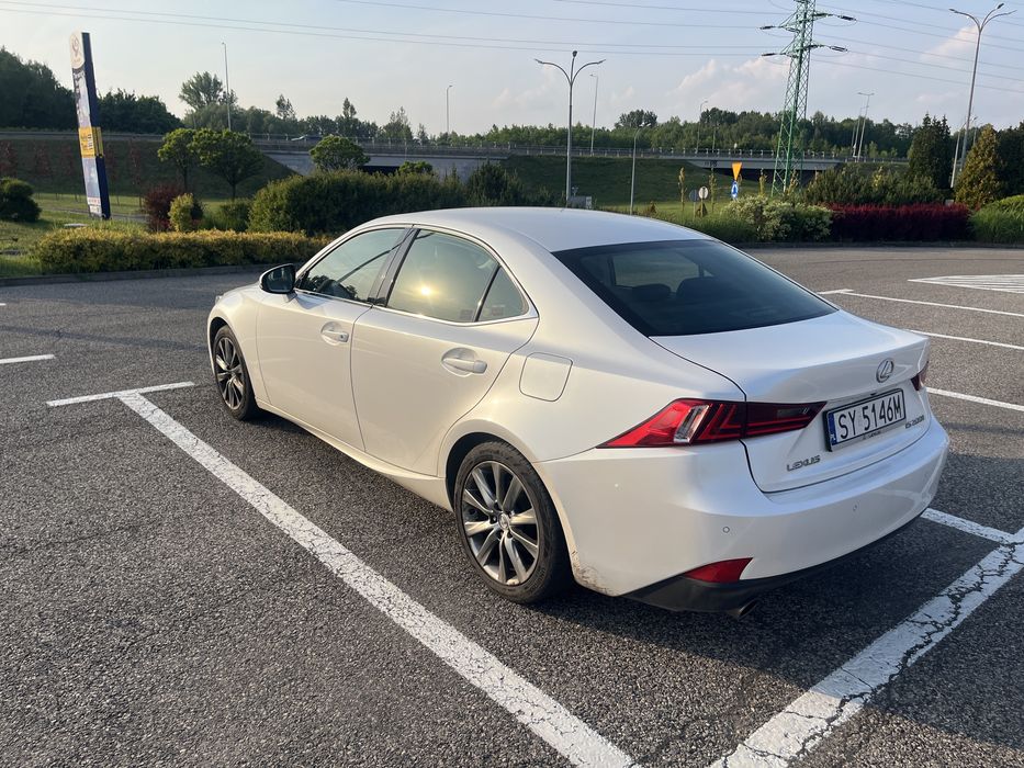 Lexus IS 200t