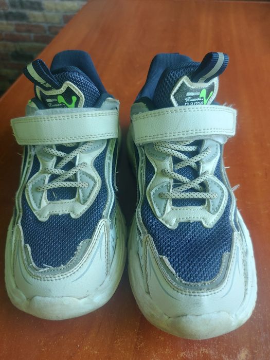 Кросівки на хлопчика