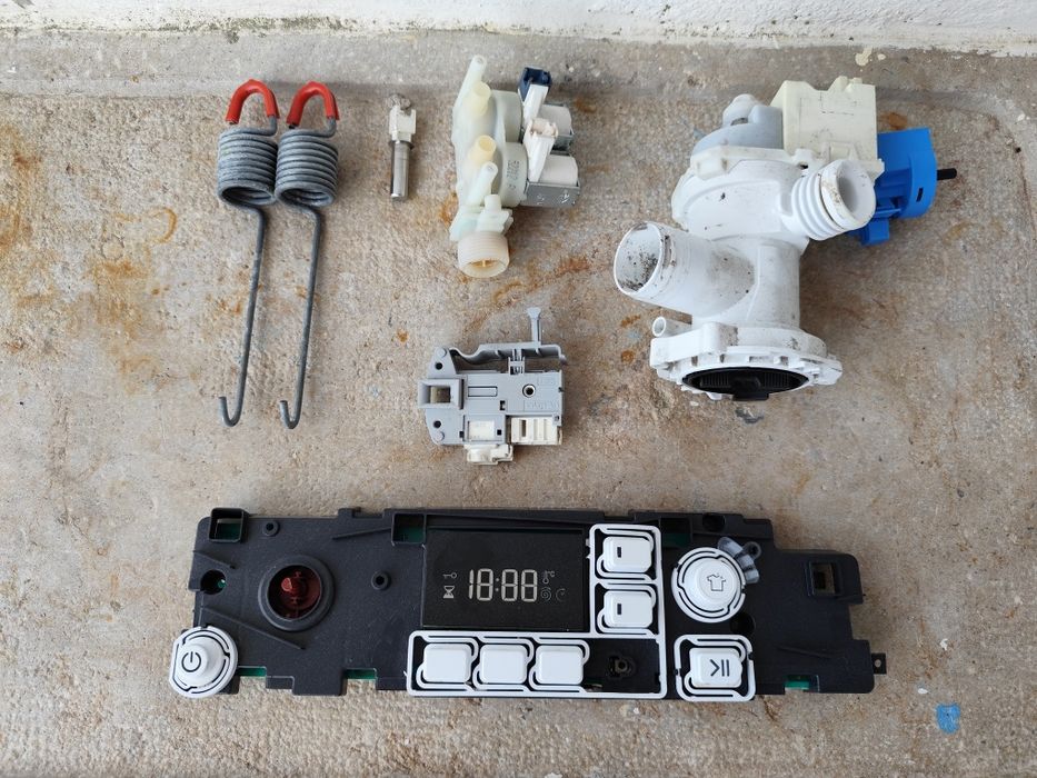 Peças para Máquina da Roupa Ariston WMF 822