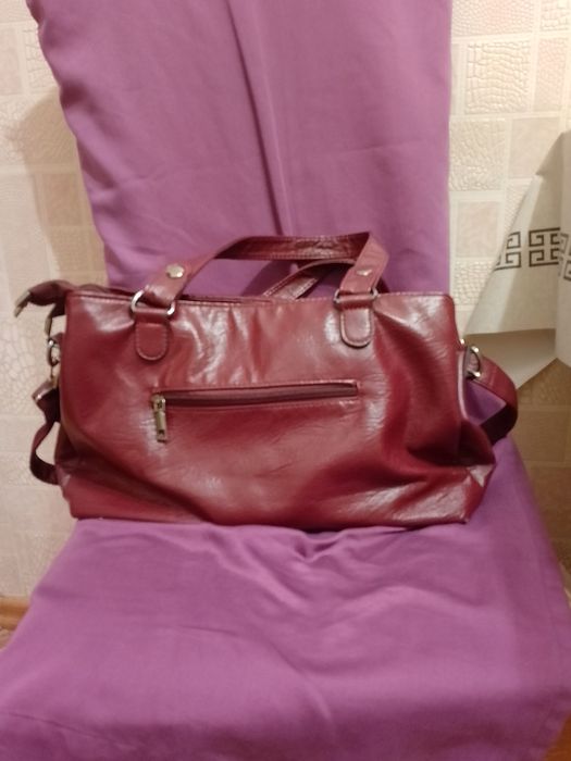 Продам сумку стан нової