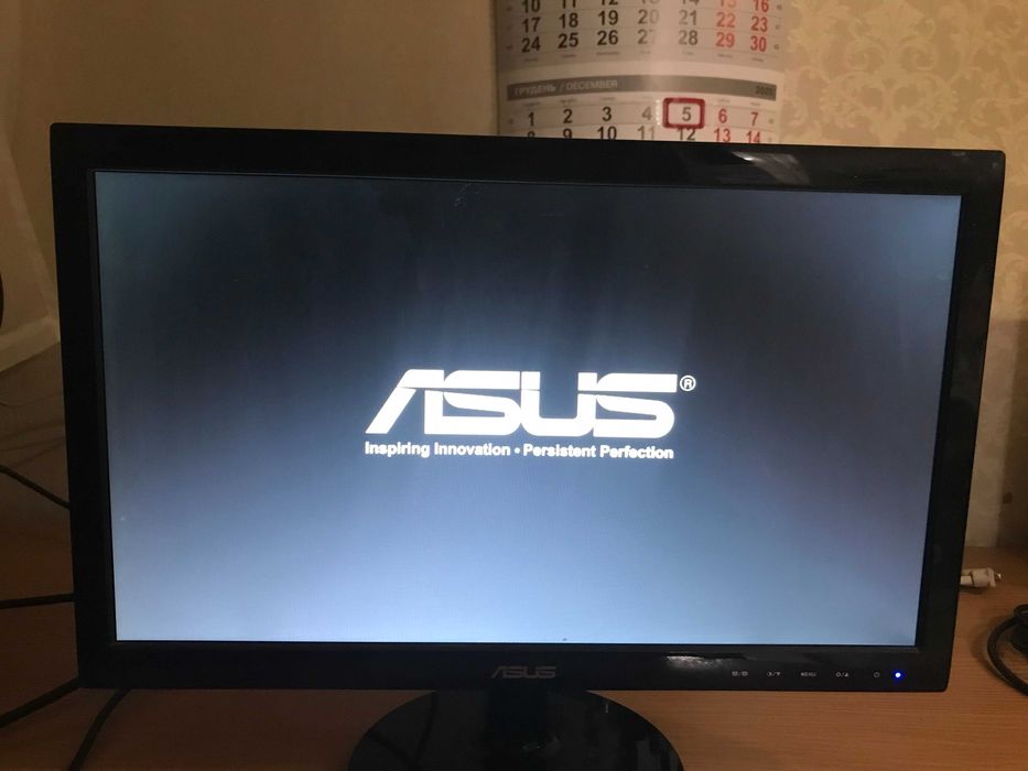 продам монитор ASUS