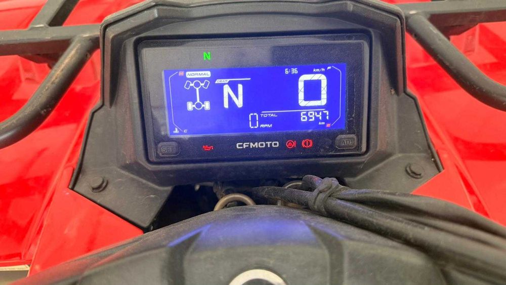 Moto 4 CFMOTO CForce 625, tração 4x4