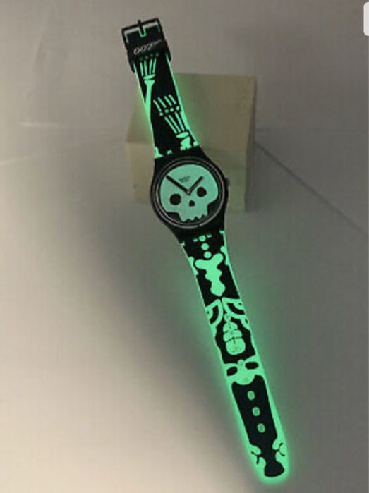 Годинник SWATCH 007 BARON SAMEDI Villian Collection