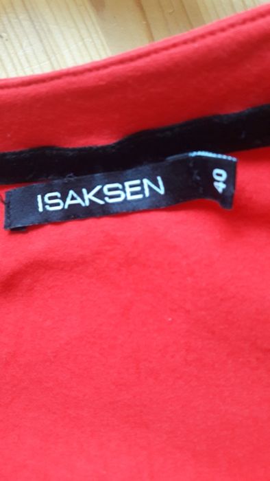 Czerwony sweterek rozm. L