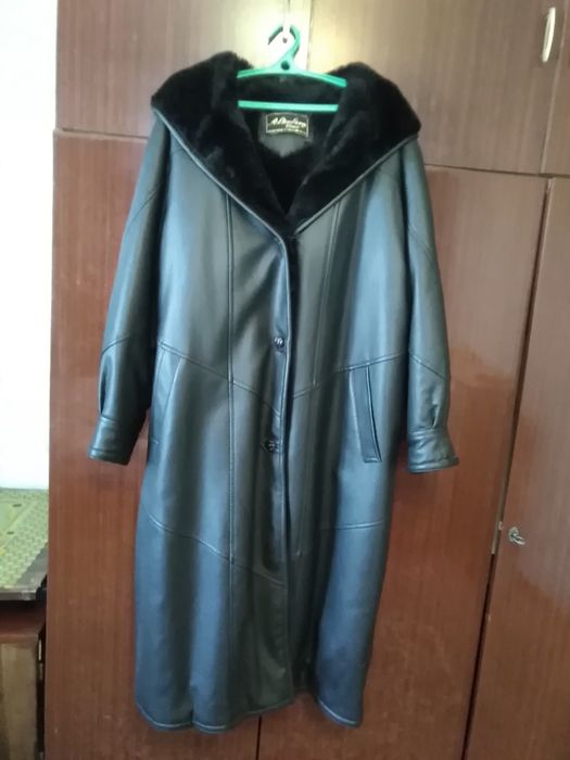 Продам новое тёплое зимнее пальто