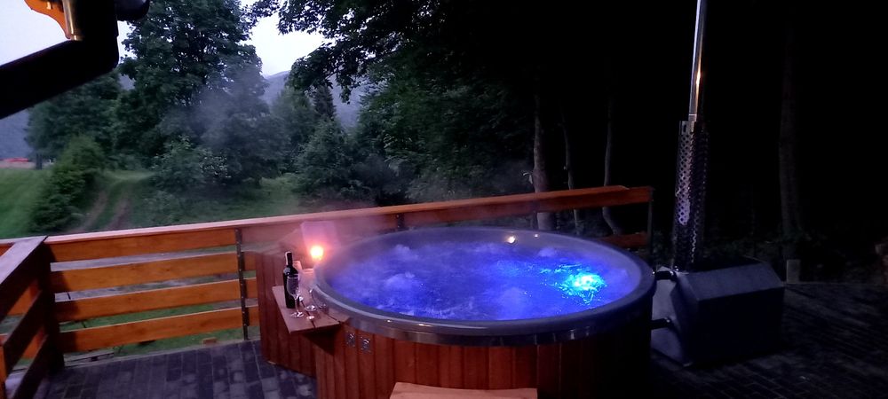 Domki, domek,noclegi z banią, jacuzzi do wynajęcia w Szczyrku .Walówka