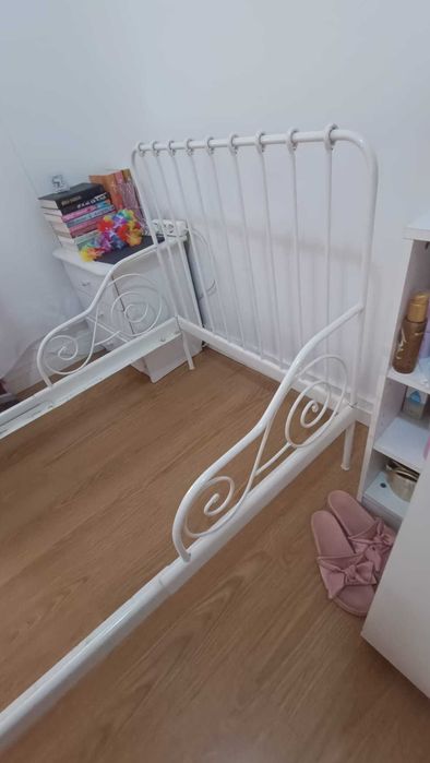 Cama branca MINNEN IKEA extensível