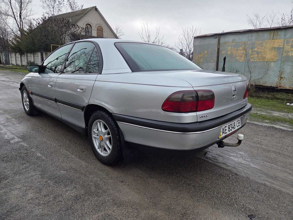 В Ідеальному стані  OPEL OMEGA.