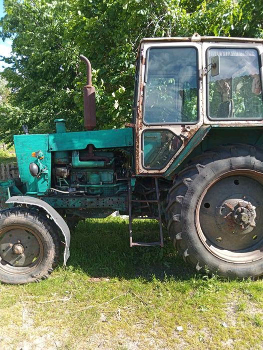 Продам ЮМЗ на ходу з документами