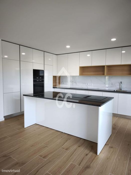 Apartamento T3 novo e pronto a habitar em Condeixa